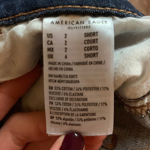 American Eagle Ripped Skinny Jeans, Dark Wash - Picture 4 of 4